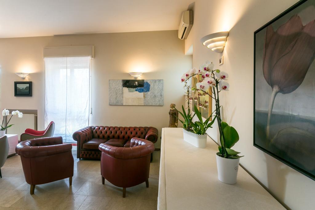 Hotel Mon Repos Sirmione Buitenkant foto