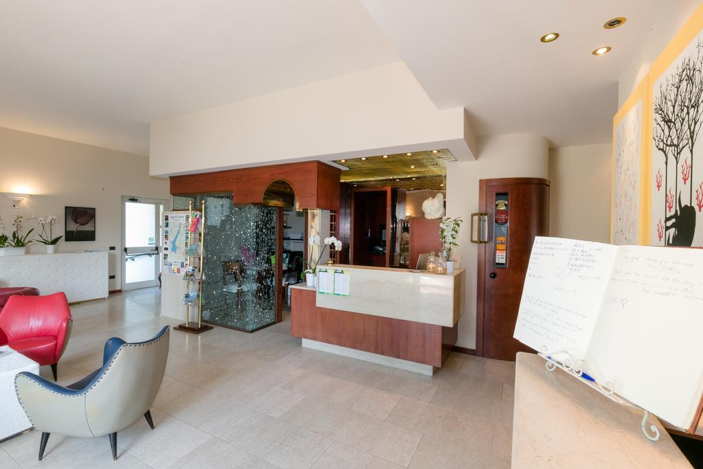Hotel Mon Repos Sirmione Buitenkant foto